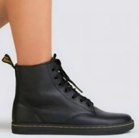 Dr. Martens LEYTON Lace-Up Boots SIZE 6 - Picture 1 of 6